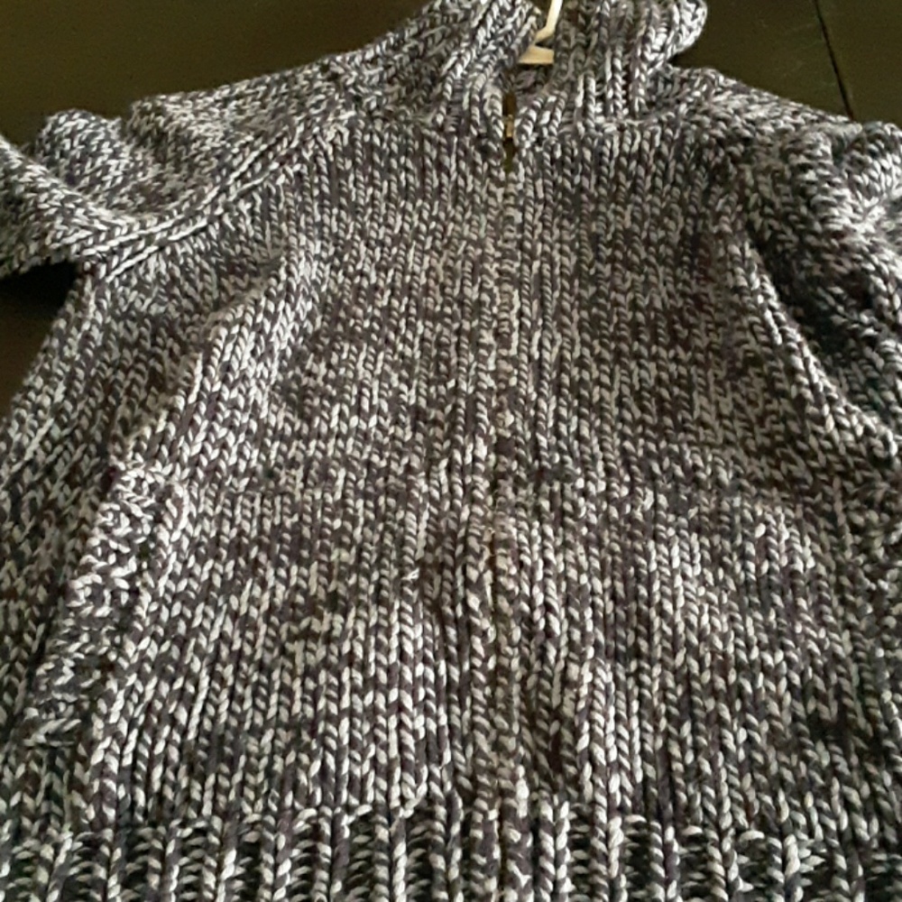 Old Navy sweater